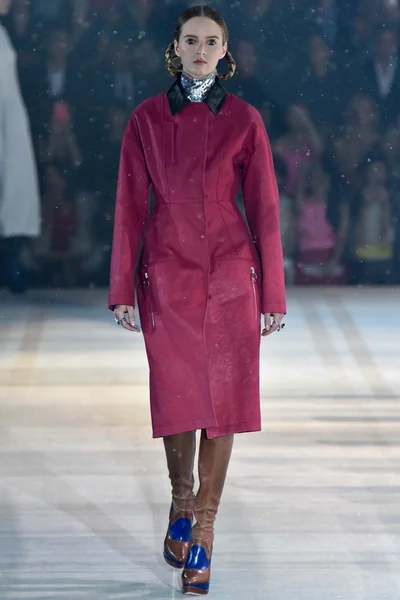 Look 4